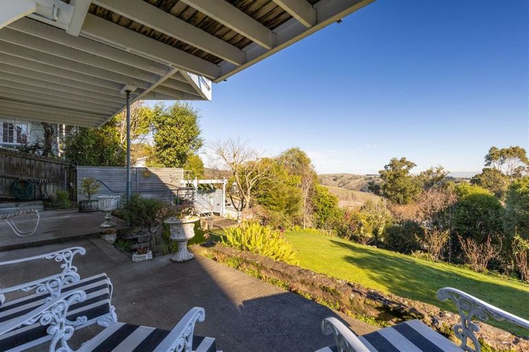 Photo of property in 104 Dyers Pass Road, Cashmere, Christchurch, 8022