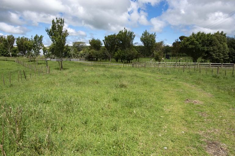 Photo of property in 325 Kaipi Road, Hillsborough, New Plymouth, 4372