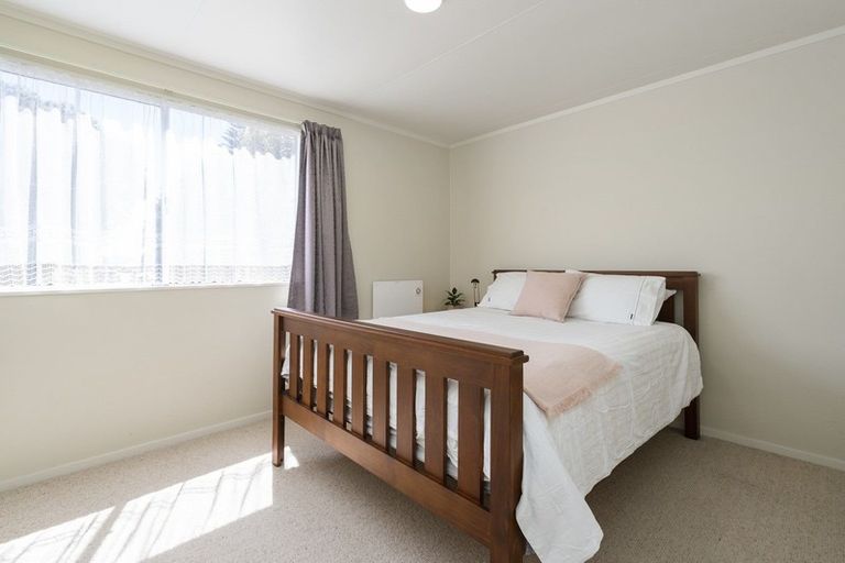 Photo of property in 17a Sunshine Avenue, Paraparaumu, 5032