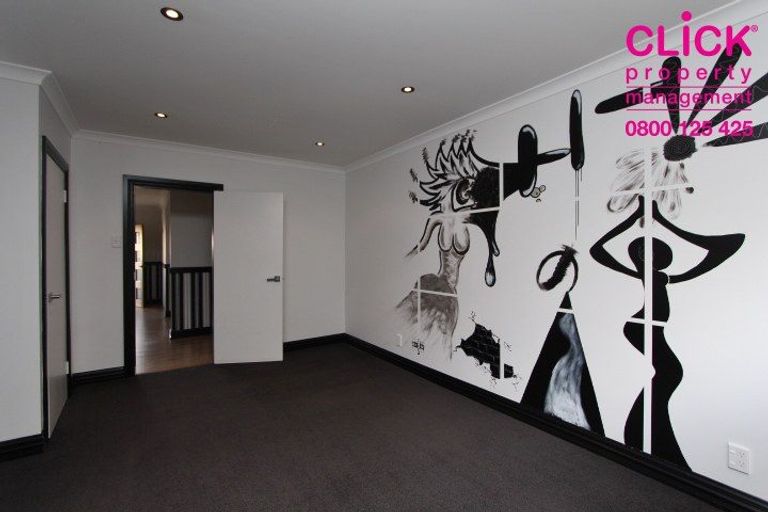 Photo of property in 198 South Road, Caversham, Dunedin, 9012