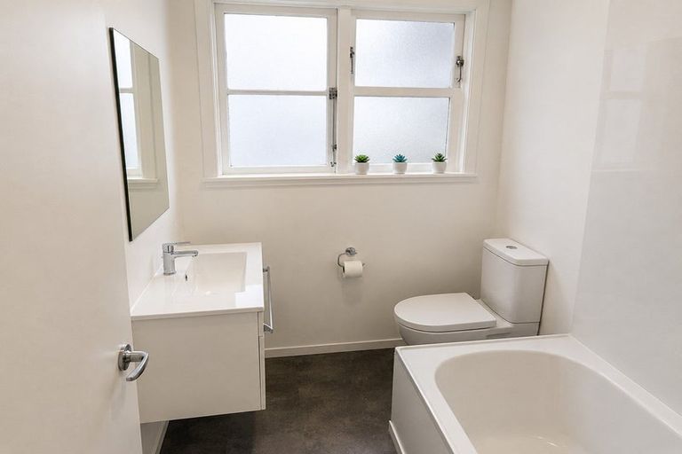 Photo of property in 53 Biddle Crescent, Taita, Lower Hutt, 5011