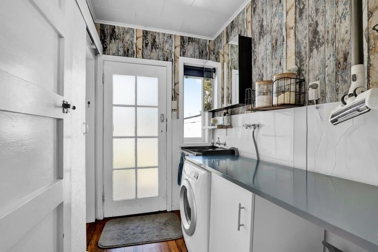 Photo of property in 21 Dives Avenue, Hawera, 4610