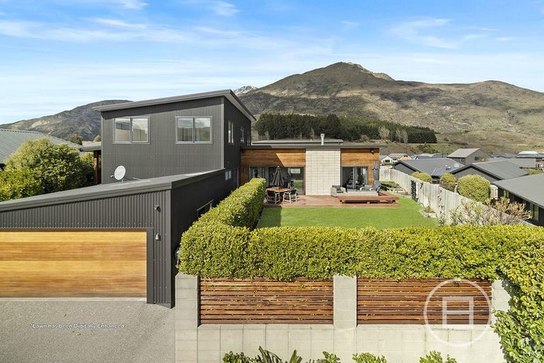 Photo of property in 12 Violet Way, Lower Shotover, Queenstown, 9304