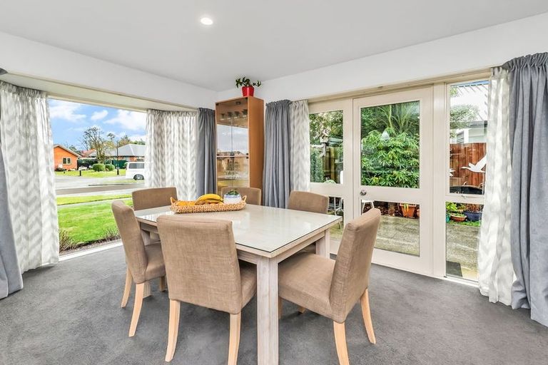 Photo of property in 6 Oldham Place, Darfield, 7510