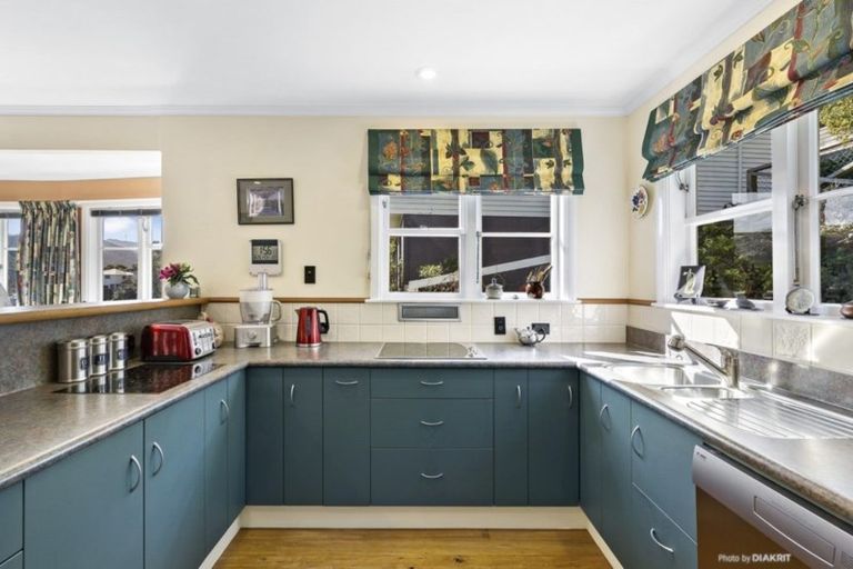 Photo of property in 137 Severn Street, Island Bay, Wellington, 6023