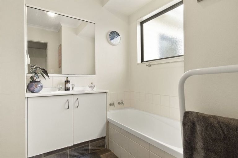 Photo of property in 58b Solomon Street, Brookfield, Tauranga, 3110