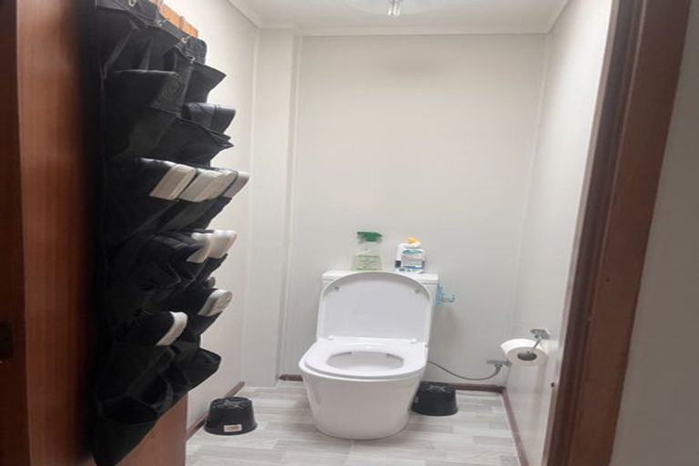 Photo of property in 2/169 Onewa Road, Birkenhead, Auckland, 0626