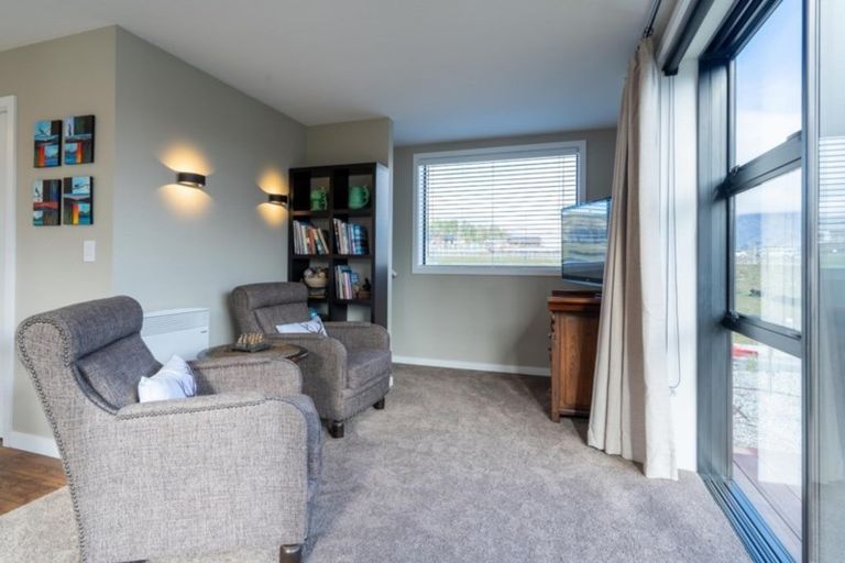 Photo of property in 212 Aubrey Road, Wanaka, 9305