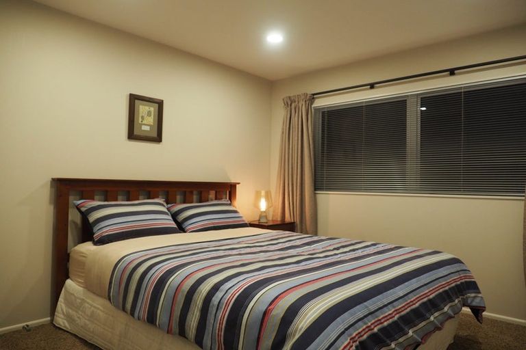 Photo of property in 8 Amner Place, Bluff Hill, Napier, 4110