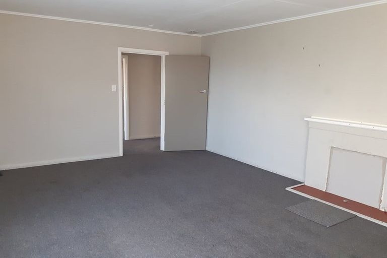 Photo of property in 39 Kenney Crescent, Fairfield, Hamilton, 3214