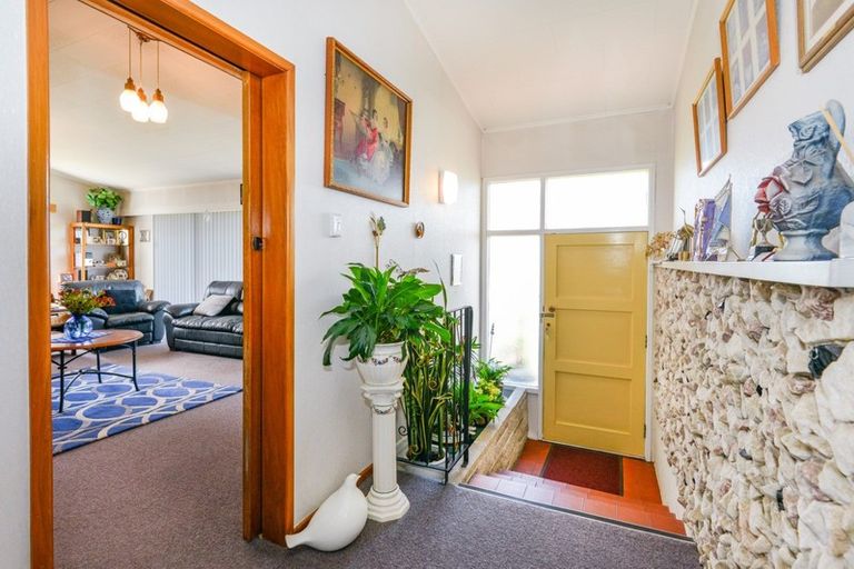 Photo of property in 115 Flaxmere Avenue, Flaxmere, Hastings, 4120