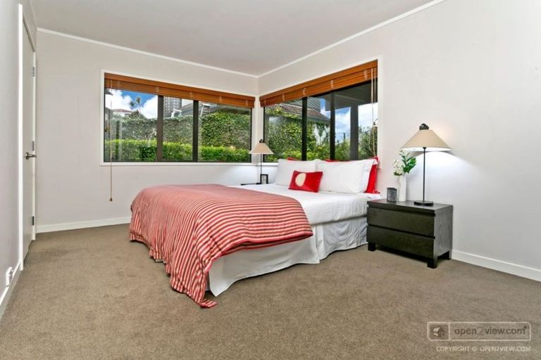 Photo of property in 1/19 Beach Road, Castor Bay, Auckland, 0620