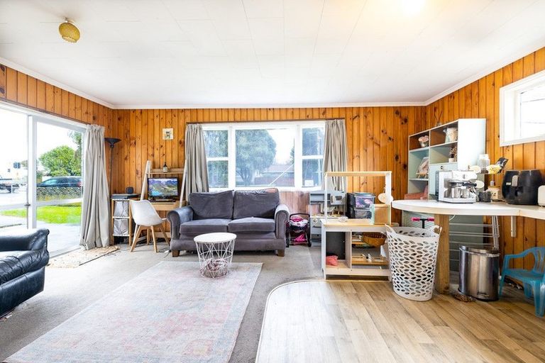 Photo of property in 4 Arawhata Road, Paraparaumu, 5032