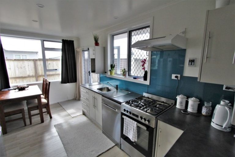 Photo of property in 15 Tieke Place, Tokoroa, 3420