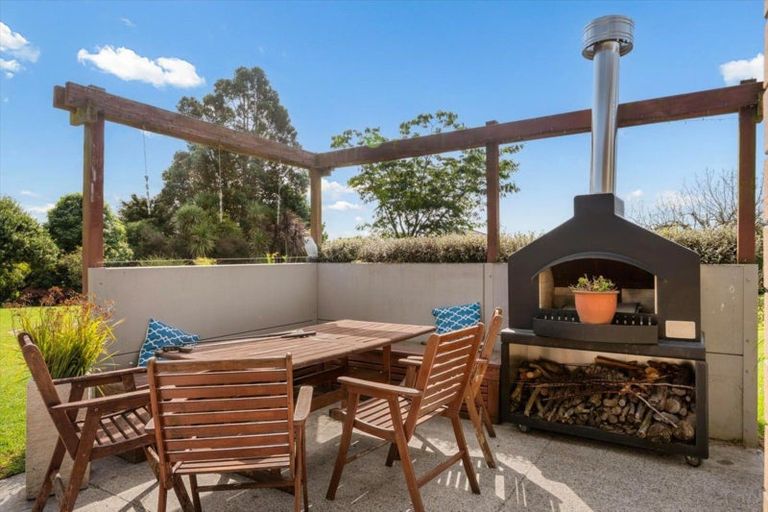 Photo of property in 31 No 1 Road, Te Puke, 3119