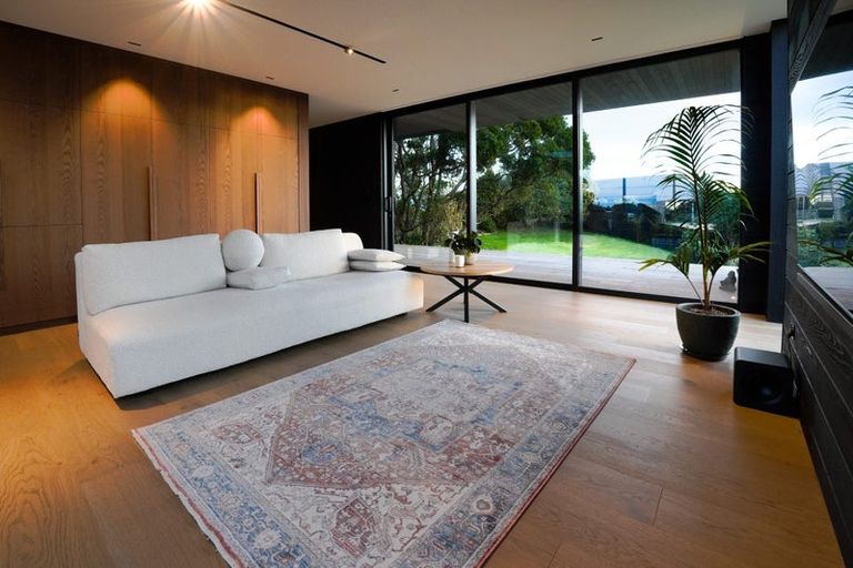 Photo of property in 28 Pacific Parade, Surfdale, Waiheke Island, 1081