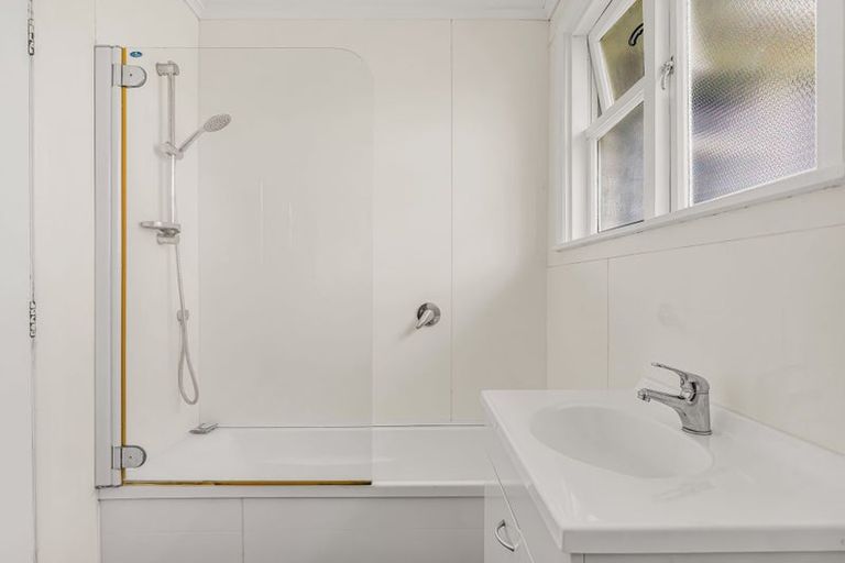 Photo of property in 24 Churchill Crescent, Te Hapara, Gisborne, 4010