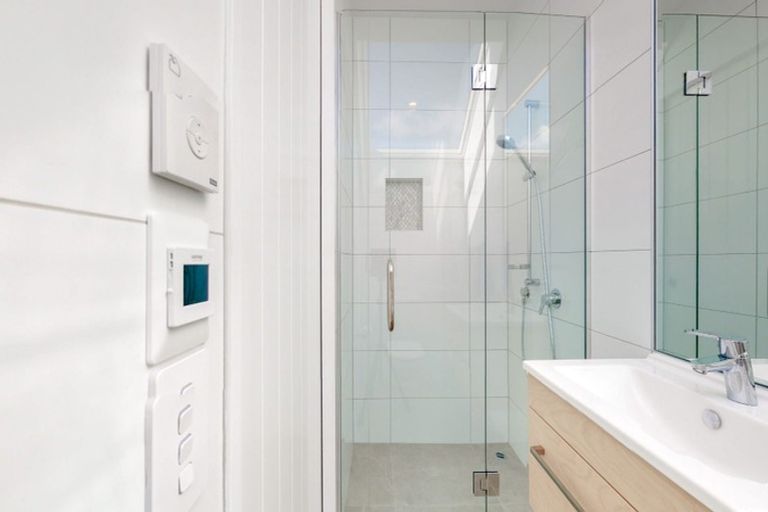 Photo of property in 4b Armour Avenue, Mount Victoria, Wellington, 6011