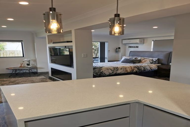 Photo of property in 1/43 Salisbury Road, Birkdale, Auckland, 0626