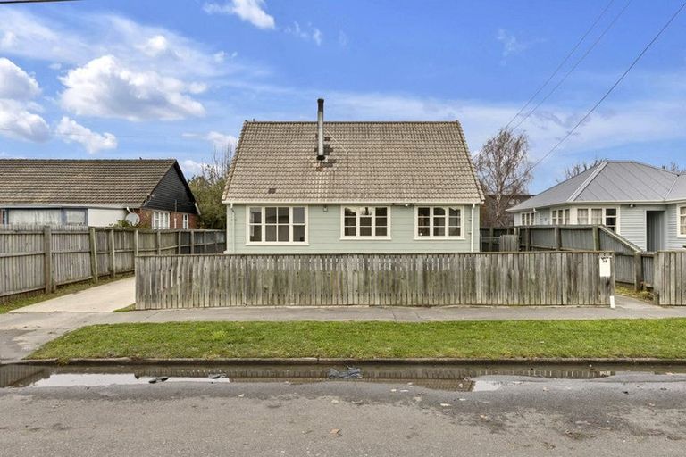 Photo of property in 34 Dunarnan Street, Avonside, Christchurch, 8061
