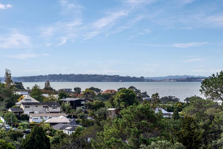 Photo of property in 74 Aberdeen Road, Campbells Bay, Auckland, 0620