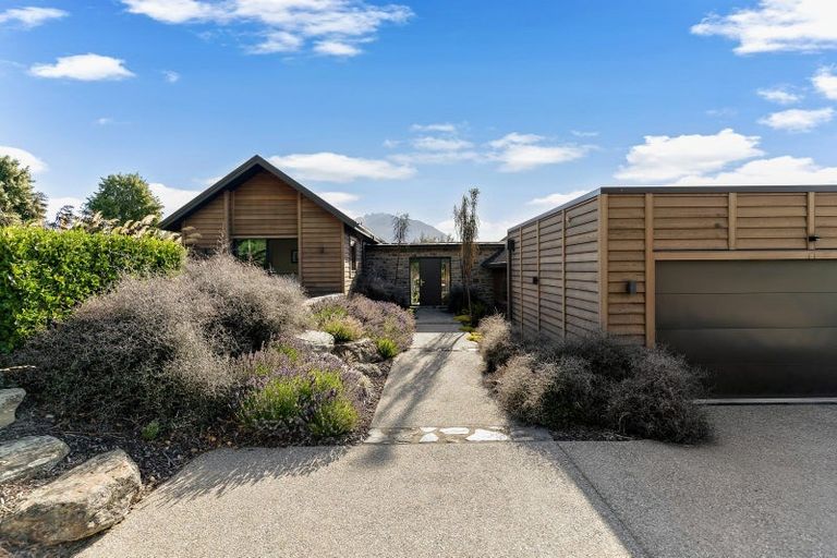 Photo of property in 5 Ellesmere Avenue, Jacks Point, Queenstown, 9371