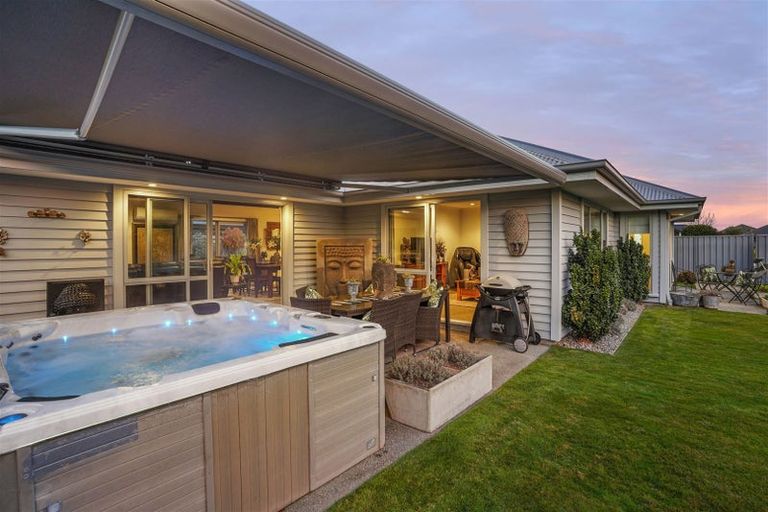 Photo of property in 12 Beachvale Drive, Kaiapoi, 7630