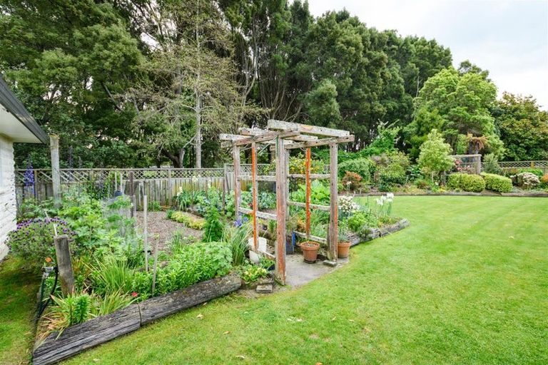 Photo of property in 12 Dunallen Avenue, Marton, 4710