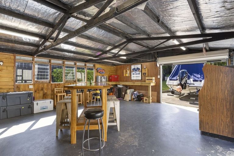 Photo of property in 61 Patons Road, Howick, Auckland, 2014