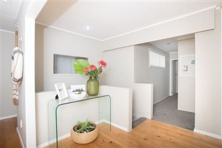 Photo of property in 57 Pacific Parade, Army Bay, Whangaparaoa, 0930