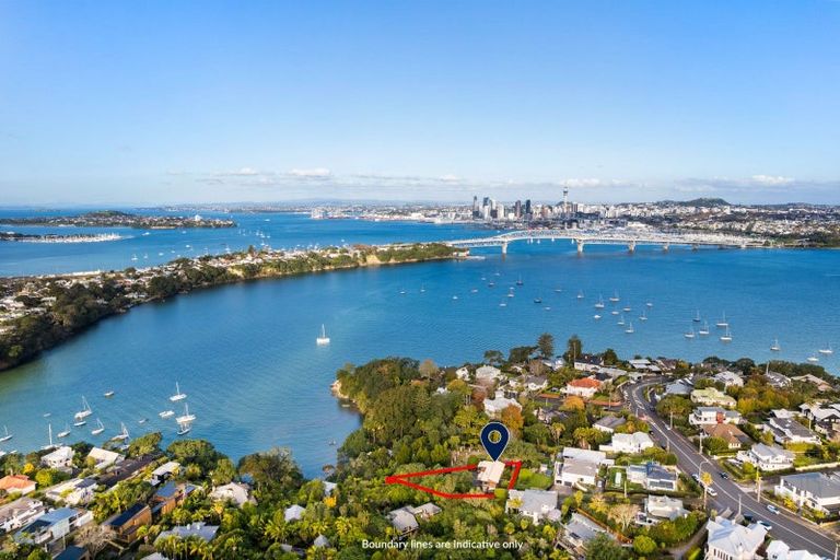 Photo of property in 55a Hinemoa Street, Birkenhead, Auckland, 0626