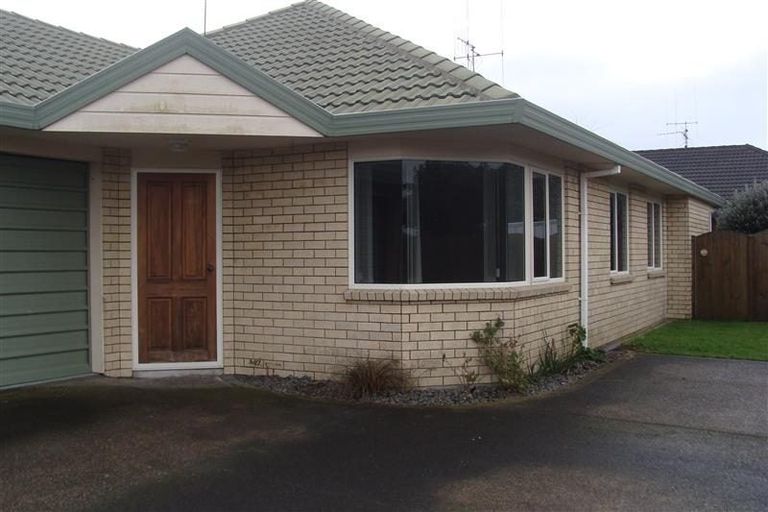 Photo of property in 303 Gravatt Road, Papamoa Beach, Papamoa, 3118