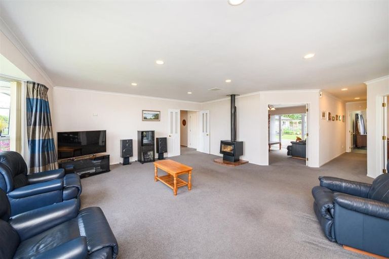 Photo of property in 12 Dunallen Avenue, Marton, 4710