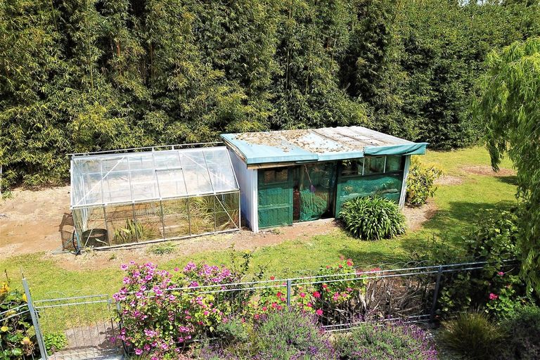 Photo of property in 39 Riverview Road, Kerikeri, 0230