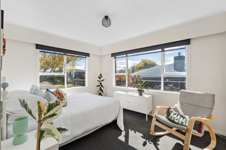 Photo of property in 16 Lockhart Avenue, Milson, Palmerston North, 4414