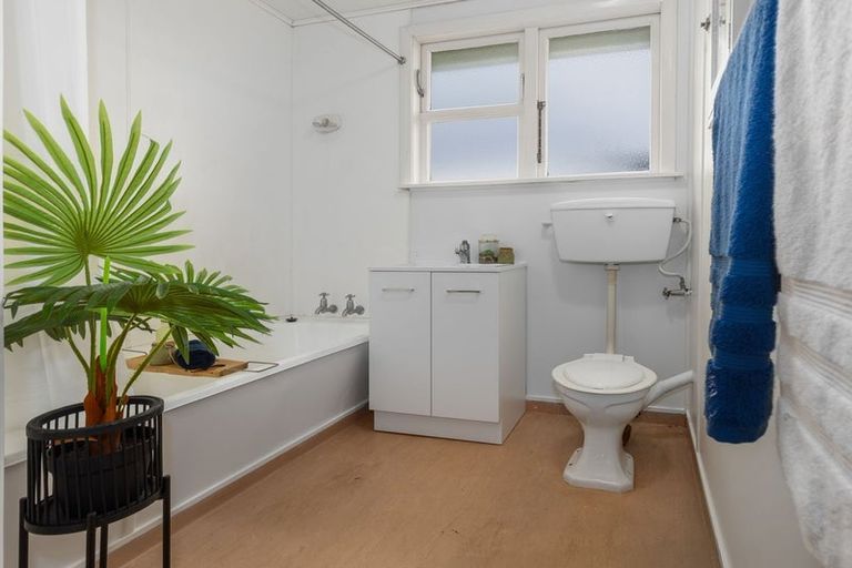 Photo of property in 5 Clyde Street, Levin, 5510