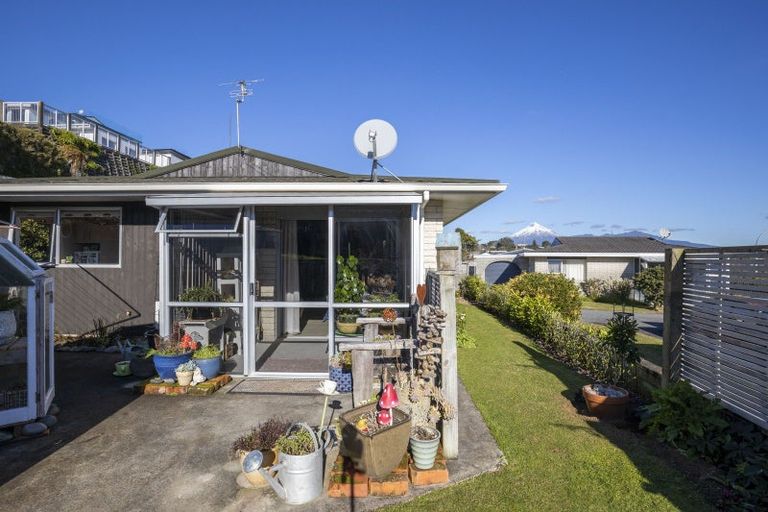 Photo of property in 3a Rossiter Crescent, Lynmouth, New Plymouth, 4310