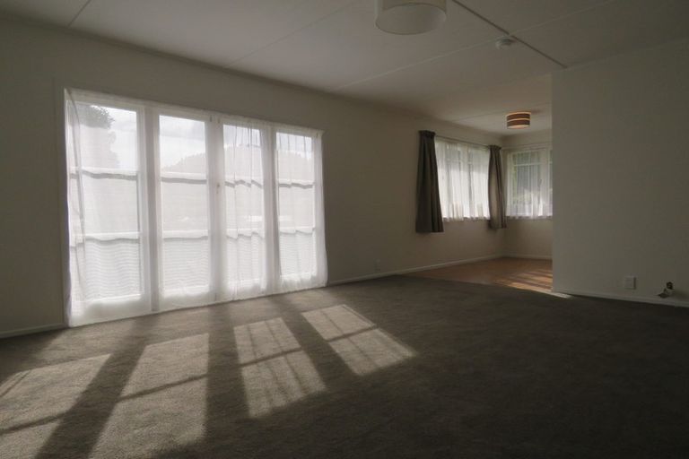 Photo of property in 11 Riwai Street, Paraparaumu, 5032