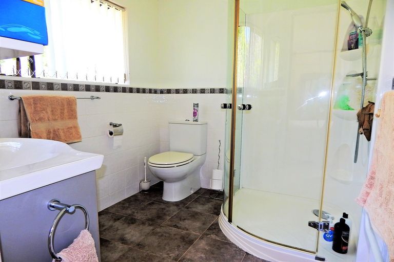 Photo of property in 39 Riverview Road, Kerikeri, 0230