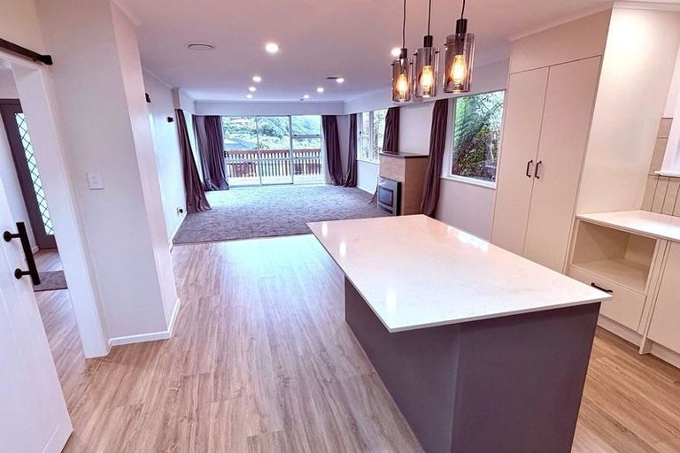 Photo of property in 9 Damian Grove, Waterloo, Lower Hutt, 5011