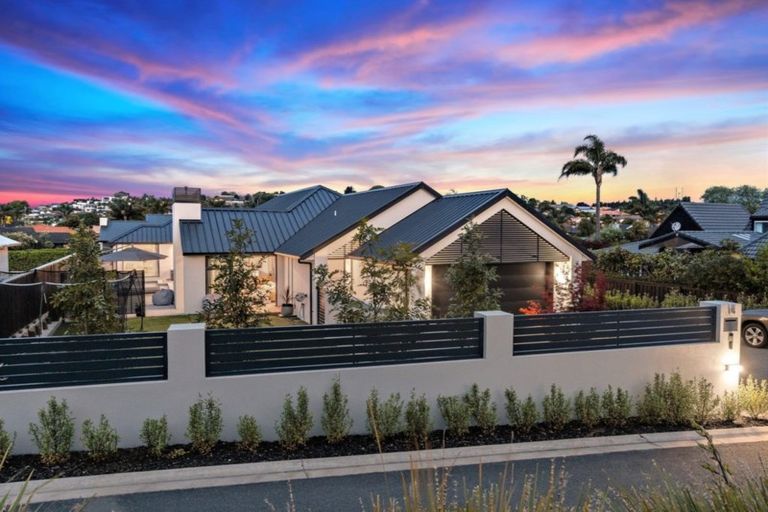 Photo of property in 15 Avocado Lane, Bethlehem, Tauranga, 3110
