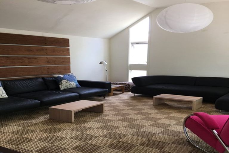 Photo of property in 22 Paramu Avenue, Birkdale, Auckland, 0626