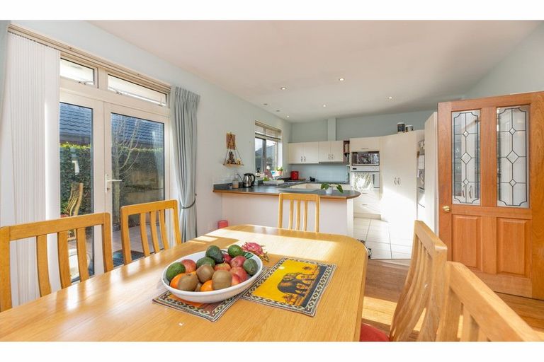 Photo of property in 2 Cherrytree Lane, Spreydon, Christchurch, 8024