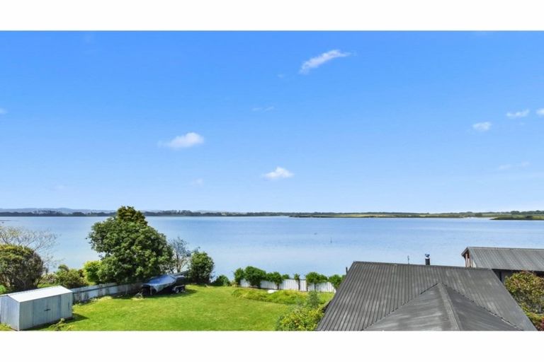 Photo of property in 13a Lawson Way, Weymouth, Auckland, 2103