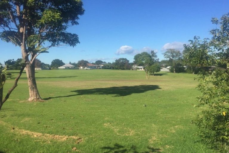 Photo of property in 662a Te Atatu Road, Te Atatu Peninsula, Auckland, 0610