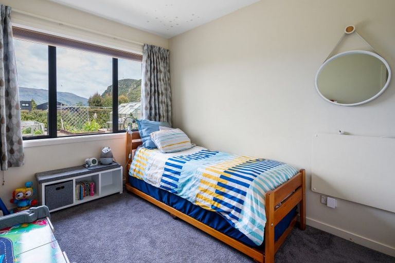 Photo of property in 4 Goldie Lane, Albert Town, Wanaka, 9305