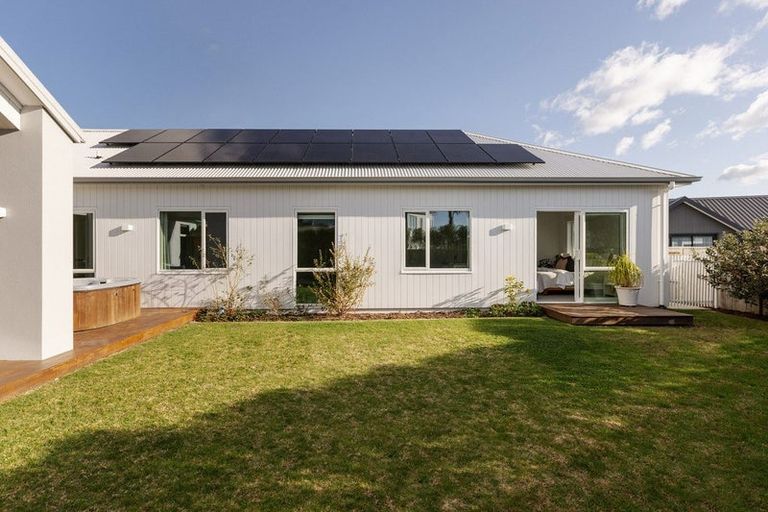 Photo of property in 30 Colpoma Close, Papamoa Beach, Papamoa, 3118