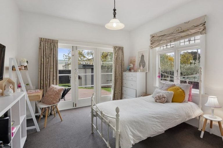 Photo of property in 25 Domain Terrace, Spreydon, Christchurch, 8024