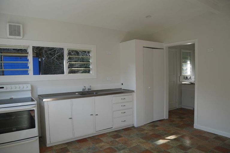 Photo of property in 74 Matai Road, Raumati South, Paraparaumu, 5032