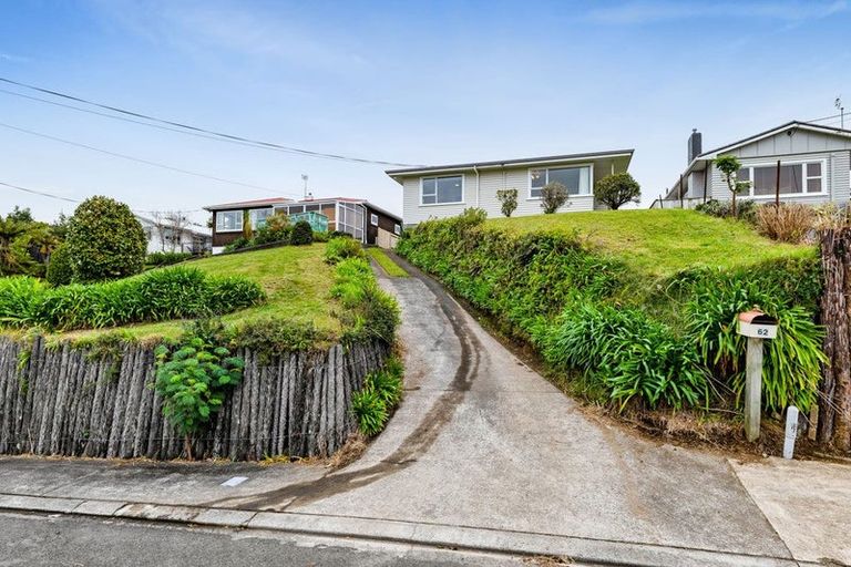 Photo of property in 62 Awanui Street, Merrilands, New Plymouth, 4312